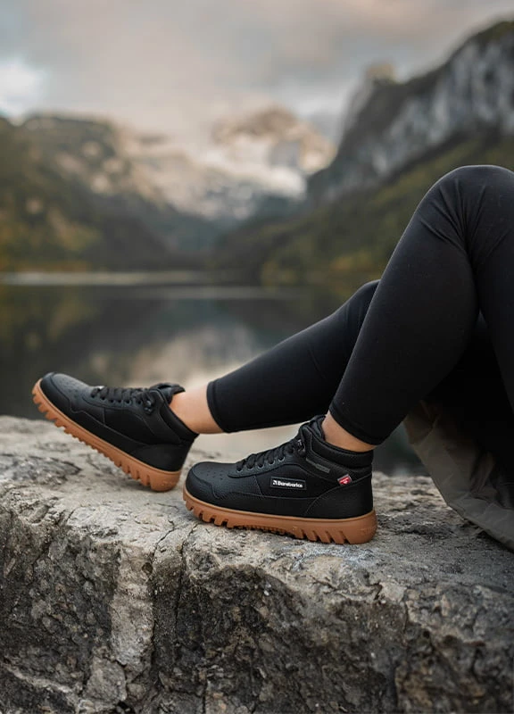 Women’s barefoot sneakers